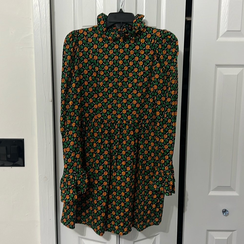 Very unique Anna Sui mini dress size 6 great for parties, dinners